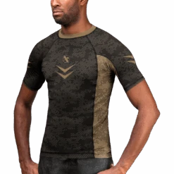 Hayabusa Ranked Short Sleeve Rash Guard(Hayabusa Ranked Short Sleeve Rash Guard) 10 Hayabusa Ranked Short Sleeve Rash Guard(Hayabusa Ranked Short Sleeve Rash Guard) -Hayabusa Boxing Sale Arrow Rashguard Brown SS 3QFr